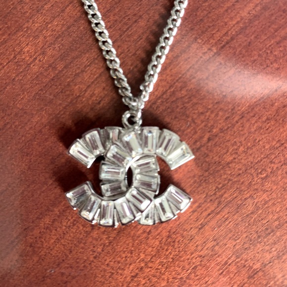 Chanel necklace - Picture 1 of 5